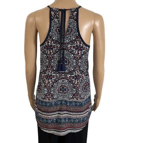 Athleta size XS Medallion Dunes V-neck Tank Top style 708302 - Picture 3 of 10